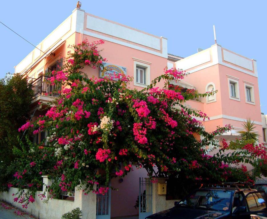 Villa Rodanthos เปอร์ดิกา ภายนอก รูปภาพ