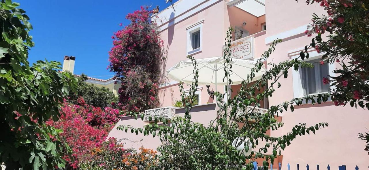 Villa Rodanthos เปอร์ดิกา ภายนอก รูปภาพ