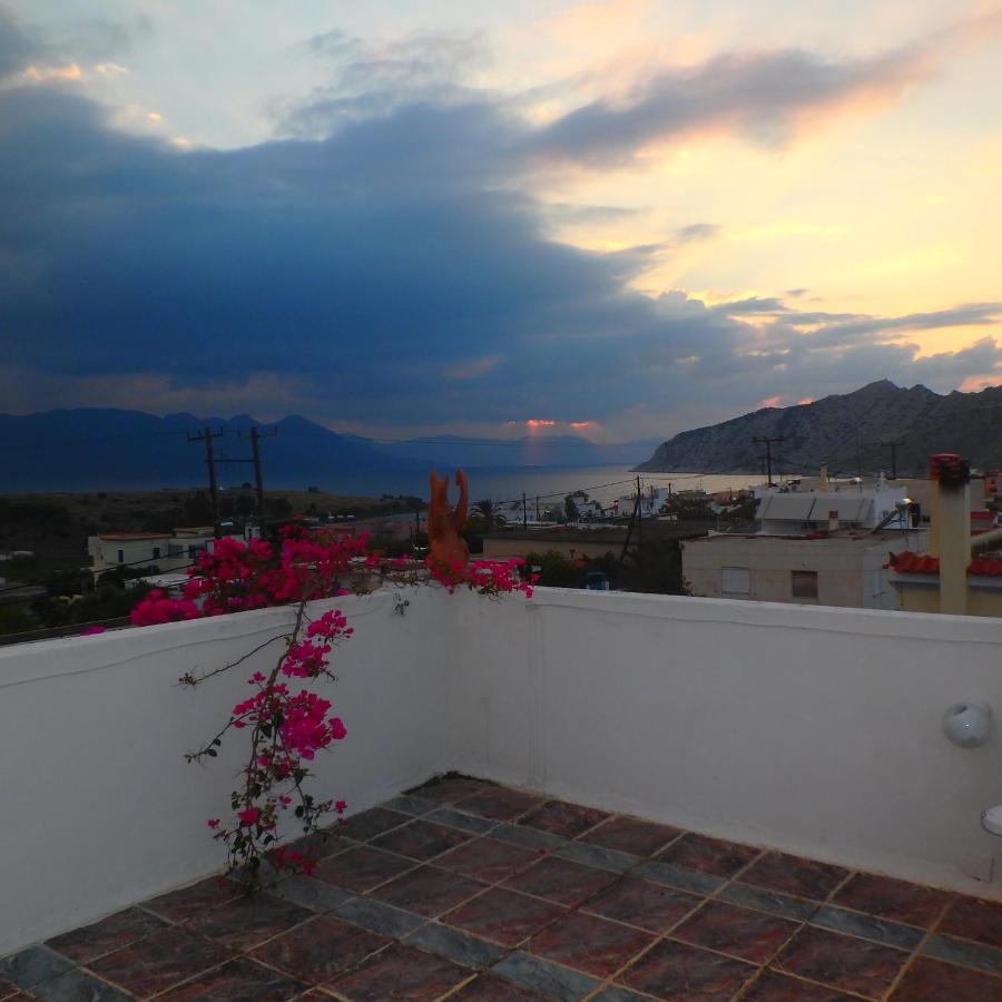 Villa Rodanthos เปอร์ดิกา ภายนอก รูปภาพ