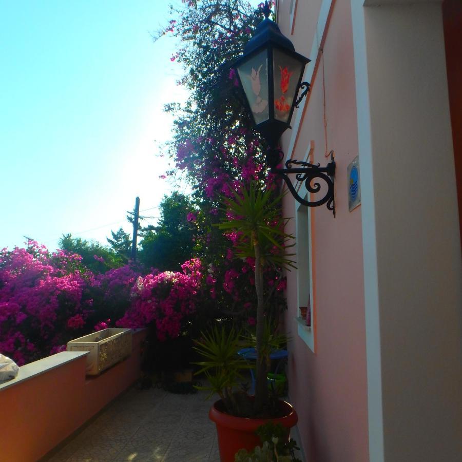 Villa Rodanthos เปอร์ดิกา ภายนอก รูปภาพ