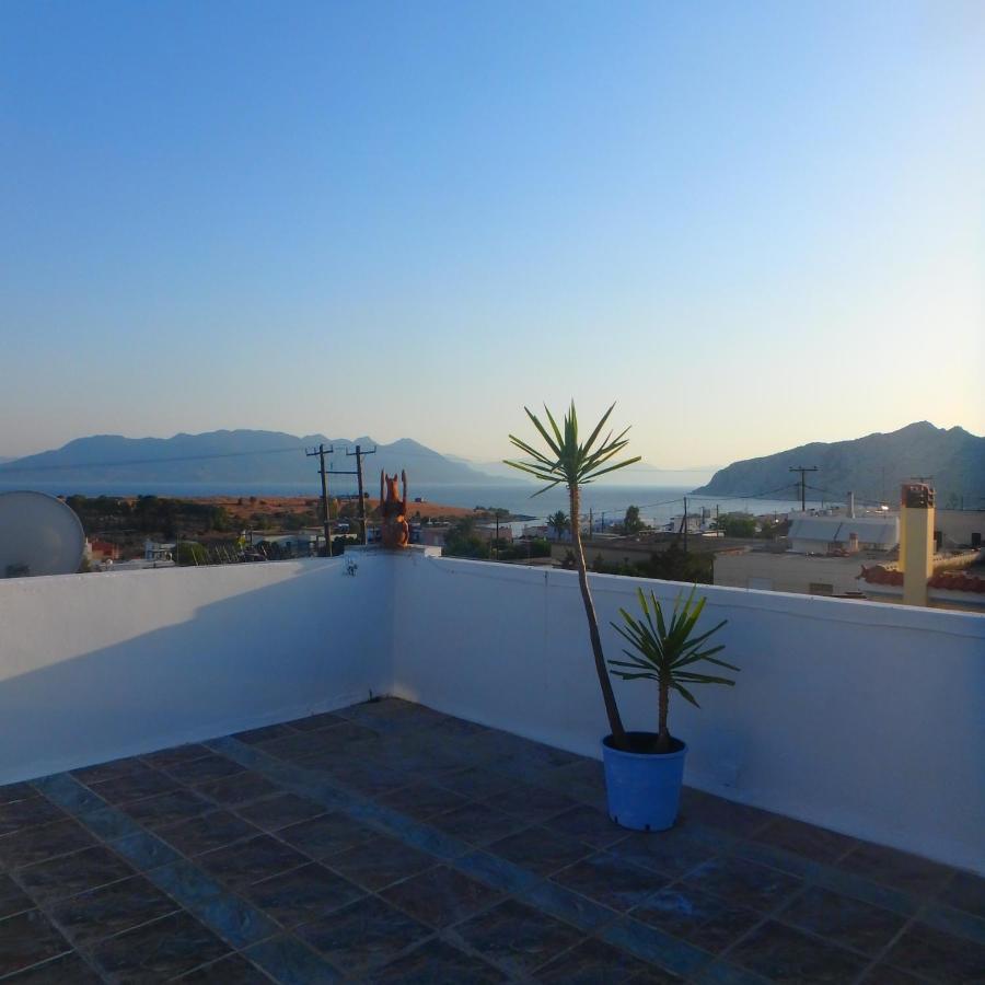 Villa Rodanthos เปอร์ดิกา ภายนอก รูปภาพ